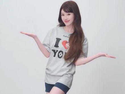 露思口播新物料!
这腿是认真的吗⋯九敏我真的要晕腿了😍
#赵露思 #赵露思演唱会 #赵露思我可以是任何