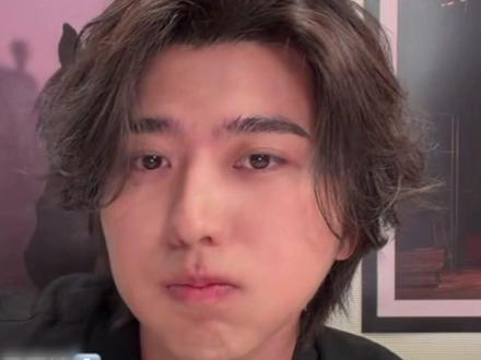 蔡徐坤新专辑,他一遍遍拉着粉丝走出绝境,他们相依为命#蔡徐坤 #蔡徐坤新专辑 #新歌 #双向奔赴