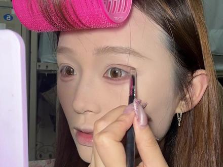 早八沉浸式化妆~#美妆新手教程 #美妆 #早八妆容 #女大学生 #新手化妆教程