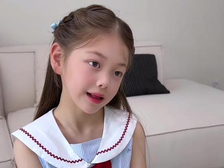 六一演出、主持快试试这种公主披肩发!简单又好看! #女童甜美发型 #女宝穿搭 #编发教程 #儿童编发 #扎发教程