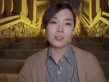 你是我想戒也戒不掉的瘾
无时无刻都想和你在一起