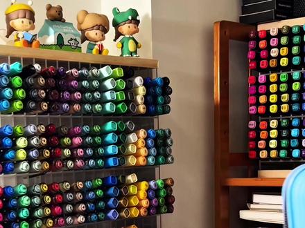 丙烯马克笔手绘雪落时梅正开,一起来画画吧 #画画🎨#用五彩斑斓打开治愈瞬间#画了个画#带你走进画里#沉浸式画画