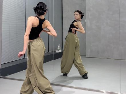 被这首歌已经洗脑很长时间了!!! #CatchCatch舞蹈挑战 #抖音潮流舞蹈大赛 #catchcatch #yena #崔叡娜 @DOU+小助手 @DOU+上热门 @DOU来跳舞