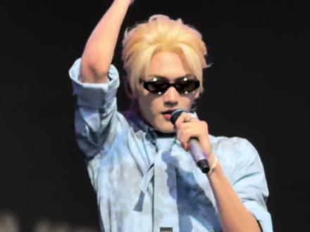 翻了翻五一拍的金发柯宇
#周柯宇 #狙击蝴蝶 #李雾