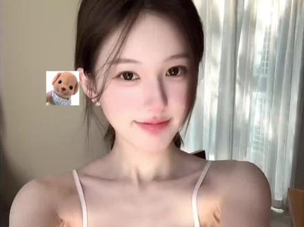 #赵露思2025最后一天来嗯嗯嗯 2025年对#赵露思 来说,是充满变化与成长的一年,有遗憾也有惊喜。相信在新的一年里,她会以全新的姿态,继续在演艺道路上绽放属于自己的光芒,为观众带来更多优秀的作品。