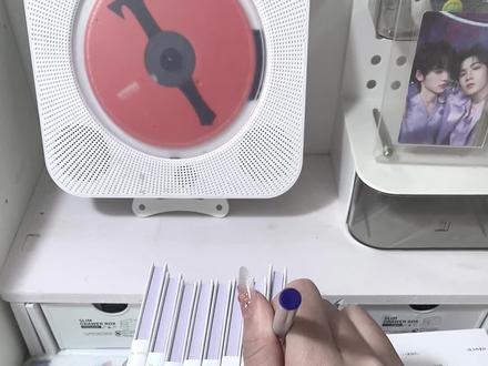 十五份王橹杰卡包拆拆 小鱼:上班是不可能上班的#王橹杰 #拆卡 #时代峰峻