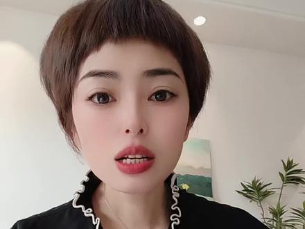 #广西岳父退彩礼封神 #父爱不打折 #嫁女儿不是卖女儿 #人间温暖 #婚恋观 这两位父亲,把所有体面都给了女儿,给了她婚姻一个干干净净的起点,一份挺直腰杆的底气。也想对新郎说:你娶的不止是一个好姑娘,更是一个把女儿视若珍宝的家庭,往后余生,唯有加倍珍惜,才对得起这份沉甸甸的托付!父母之爱子,则为之计深远。这份不打折的父爱,藏着最朴素的人间温暖,也道尽了中国父母最深沉的牵挂。这两位父亲值得全国家长学习👍🏻👍🏻👍🏻👍🏻