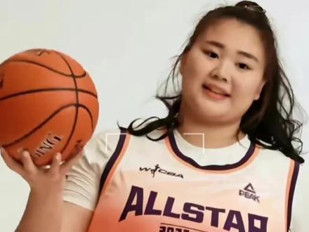 全明星星锐赛22分,上场时间只有十分钟,刘禹彤惊艳到你了吗?#wcba全明星周末 #刘禹彤