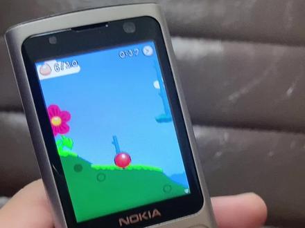 游戏名字:蹦球历险记