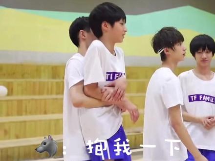 俺们耀文现在已经duang 大一个了
#刘耀文#马嘉祺#长大前vs长大后