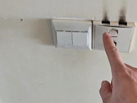 灯暖开关烧坏了,看完你也可以更换了。#开关更换 #罗特电动工具 #罗特起子机 #罗特手电钻