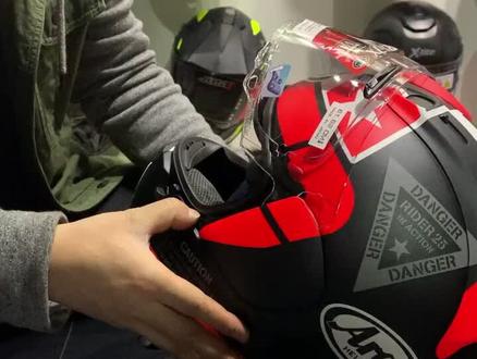 日本ARAI RX7防雾贴片安装方法