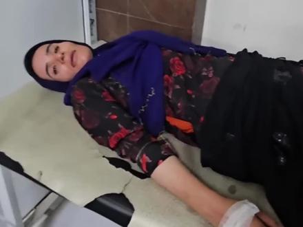 扎伊娜卜的病情令人担心起来,卢卡很关心妻子的情况,第一时间送医院治疗#伊朗游牧民生活 #瓜子二手车