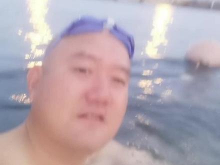 防鲨网这里了!赶快跑!鲨鱼来了!