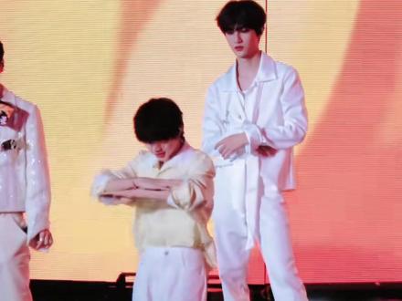 魏子宸,收拾收拾祖师奶送你出道来了! #魏子宸 #帝国姐姐 #养成系 #TFboys大梦想家