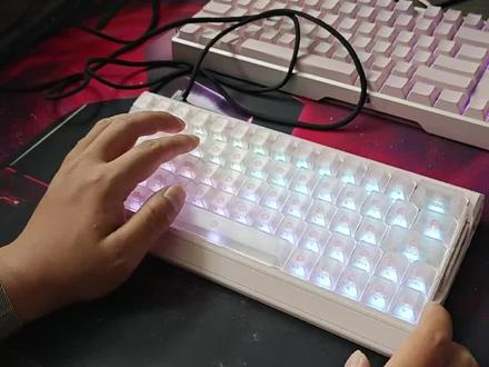 https://beta.iqunix.com/ 这是铝厂键盘的官网链接~
#EV63#铝厂键盘iqunix #EV63粉武士 #键盘设置教程 #苏州卓威 #苏州网吧
