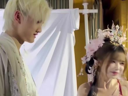 当恋陪番薯遇上顶级男D…
好消息:碰到帅恋陪❕
坏消息:对位是恋陪番薯🍠
有恋陪姐来教教技巧吗❓
#壁上观2
#恋陪
#恋陪番薯
#剧本杀推荐
#剧本杀测评