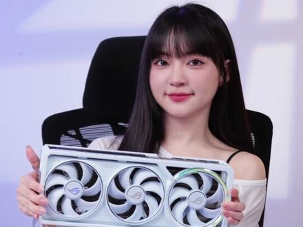 AI画质革命,ROG夜神显卡的DLSS4.5使用指南 #AI显卡 #ROG夜神 #电竞显卡 #白色显卡 #diy电脑