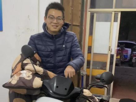粉丝的N85c到店里安装2组7222国轩高科黄金锂电 续航120到150公里 质保3年#铅酸换锂电 #九号n85c #九号电动 #吉安换电瓶 #吉安锂电池