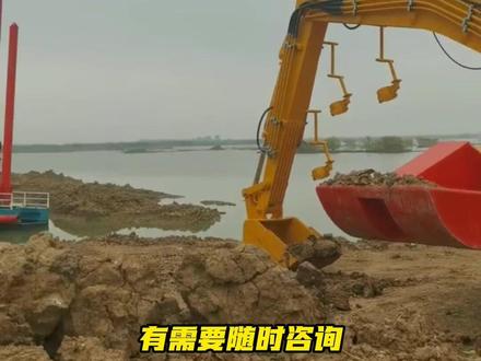 水上挖机侧翻咋办! 浩海水陆两栖多功能清淤船解决您所有难题!#水上挖机 #清淤船 #水陆两栖 #挖泥船 #疏浚