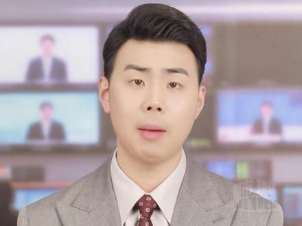 河南大妈攒金34年,戴百克黄金逛珠宝城,称富了是首饰 穷了是盘缠 老了是传承#黄金 #河南