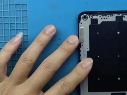 #手机维修换屏
又一台A72更换屏幕总成