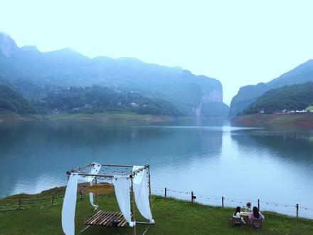 请大数据把我推给爱露营爱自由的人!贵阳出发1h抵达风景绝美的梯田营地!库拉湖畔营地,周末又多了一个地方可以选择!
#周末去哪玩#贵阳露营 #旅行推荐官 #露营🏕 #住进风景里 #一起享受大自然的美 #贵阳周边游 #贵阳亲子游玩攻略 #贵阳拍照打卡地 #一起去野餐 #贵州旅游推荐官