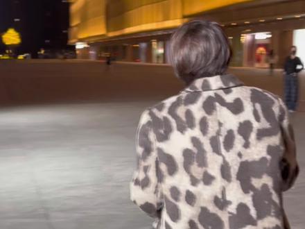 评论区求爆的忘情桑巴教程来啦!慢动作喊麦分解,跟练版直接带走 上一条视频评论区全是求教程的姐妹!
今天安排上!阿娇老师慢动作喊麦分解,每个动作都讲得清清楚楚,后面还有完整带练版。
学会的宝子评论区扣“学会了”,没学会的告诉我哪里卡住了,我再出细节版!
#忘情桑巴舞 #广场舞教程 #慢动作分解#一学就会系列 #零基础学舞 @日照阿焦