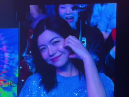 啊啊啊啊比心好可爱啊妍希姐!#陈妍希 #刘雨昕 @DOU+上热门