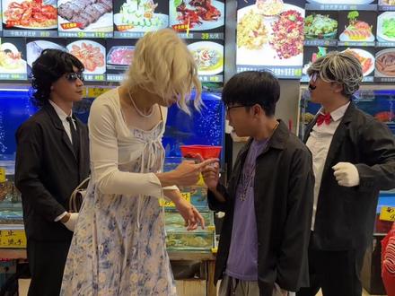 #内容过于真实 #fyp 这学校以后姓钱!