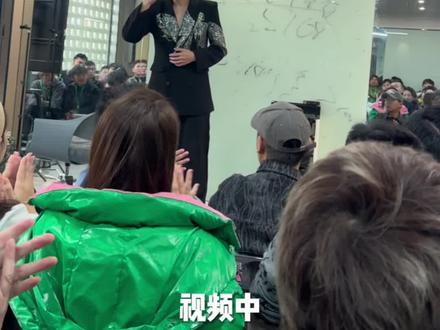 视频很干,认真看完收藏起来帮你省下2000学费#烫发教程 #烫发小技巧#七和人 #先染后烫 #美发技术分享