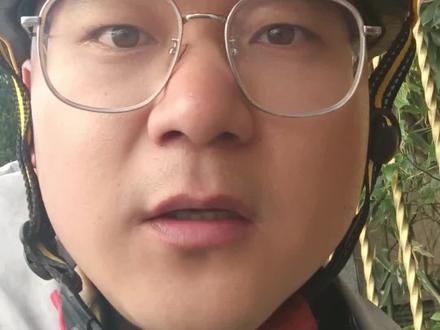 我多次审核失败,告诉你乐跑有多香 今天专门给新手讲明白,上海乐跑到底是什么。
目前众包里面,乐跑单价是天花板,是最高的。
我自己申请好几次,审核一直进不去。
它核心优势就一点:班次加成,加上单量奖励,平均每单能多加4块左右。
平时那些五六块的短途小单,算上奖励,到手直接接近十块。
稳定性特别高。
很多能稳住节奏的,一天跑个四五十单,纯流水轻轻松松四五百。#真实生活分享计划 #上海众包 #美团乐跑 #上海众包
