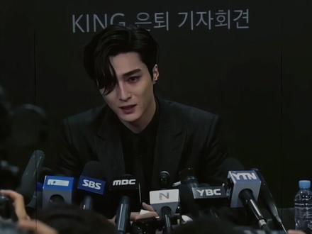 不甘向资本俯首 甘愿自坠神坛.
#King #EXO #曾经的王