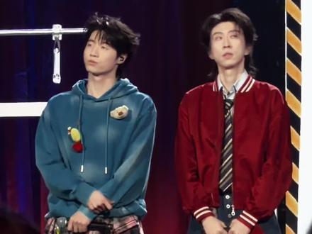 《关地鸡》🎵 #关于我在地铁上莫名其妙干了碗鸡汤这件事儿 #摇汞青年 #孙天宇