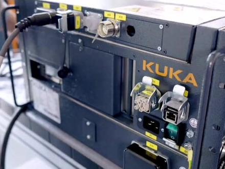 库卡机小型器人初次上电操作步骤#库卡机器人 #kuka#智能装备