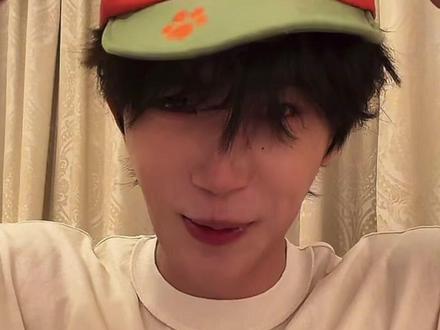 @张翅 #张翅的圈子 到底谁教你这么会撒娇的啊啊啊#张翅直播 #误闯天家 #张翅一个非常精彩的小男孩 #创作者扶持计划 @张翅-翅煲事务所 @大-山 @鹅娘