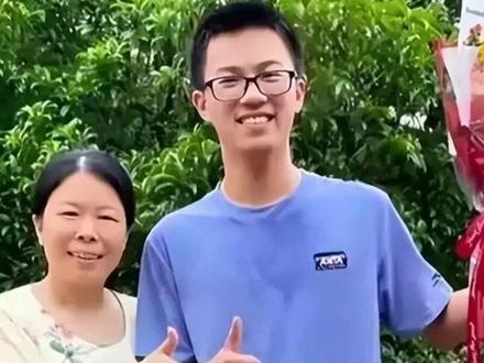 吉林学霸周义航高分报考国防科技大学 #热点 #热点新闻事件