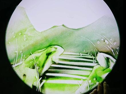 洋洋的沙画小课堂第17课《山间小路》,不过这配音真别扭,还得是东北话好听#艺术分享官 #抖出知识点 #画画 #沙画 @抖音青少年 @抖音青少年动画 @抖音青少年百科