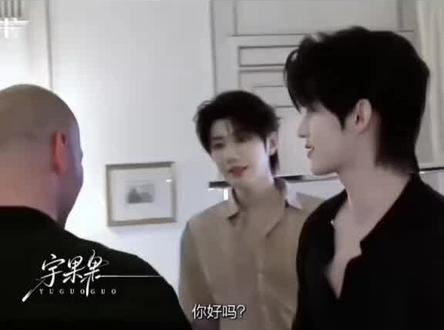 完全是婚前试衣纪录片来的!社会性结婚太美了…呜呜呜