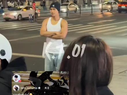 #陈炳林#南农黄乐荣 #重庆机车
听说这个视频火的不修边幅了,农南点赞重庆机车,陈炳林立马拍机车视频,还有惊喜自己说小狗拍小狗,做可爱动作,静等大片出来,另外泰兰德那几位什么时候过来拍。静候佳音!