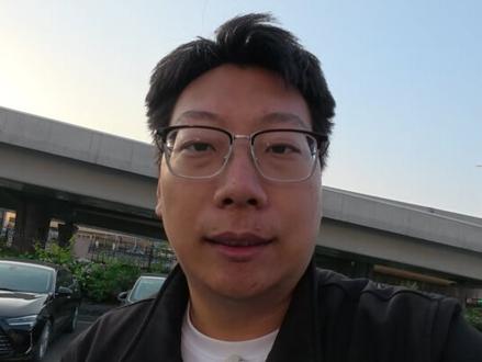 至境E7提车必看-钥匙按键讲解 今天简单讲一下别克至境E7这款车钥匙的功能和使用方法,希望会对大家有帮助。
我是茶叶蛋,感谢大家。
#别克 #别克至境E7 #车钥匙 #dou是好车 #车知识分享计划