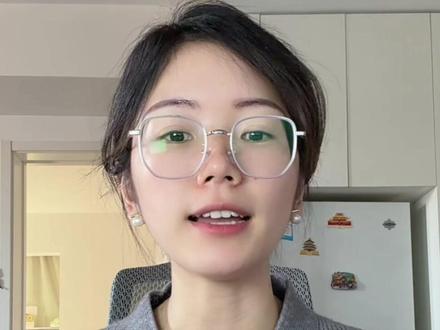 30s教会你一键生成25宫格分镜!
逆天了!这段提示词只需要设定角色,就可以直接生成连贯的25宫格分镜!
我已经玩上瘾了,你也快来试试吧~
朋友们点点➕,私信领取提示词😘
#aigc #ai #分镜 #ai漫剧#提示词