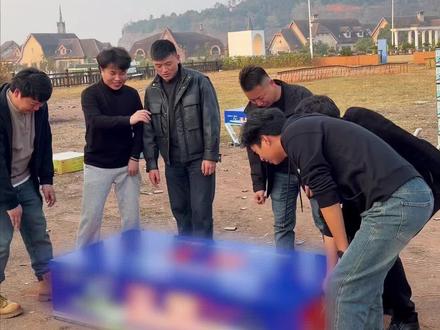 当你看到这个视频 就说明快过年了 #焰火星球 #无界