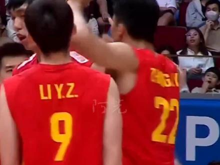#张景胤 #李咏臻 抱一抱那个抱一抱😂#排球🏐