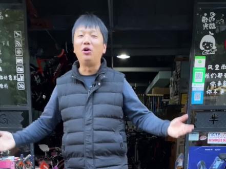 弯把,碟刹,破风车身。它来了。#公路车