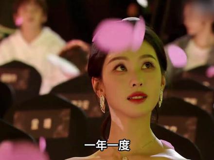 2025“星光大赏”歌手缩水严重,真假唱混杂,但韩红杀疯了 #韩红 #回春丹 #星光大赏 #汪苏泷