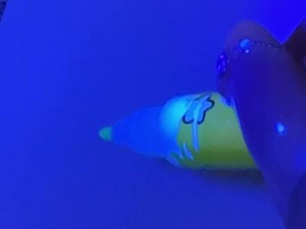 桃乐丝×伊拉拉 |藏在画里的双向奔赴你追我赶不是终点,互相照亮才是答案。原来最懂彼此的人,一直都在这场追逐里。#蛋仔派对 #逃出惊魂夜 #桃乐丝 #绘画过程 #画画