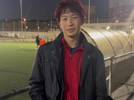 热身赛2:1胜巴达洛纳08!
送一助攻,表现平平!开心!