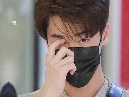 当搞笑男不再搞笑时 笑晕了好吧 #dew #dewjirawat #搞笑男 #帅就完了 #宝藏男孩儿 #颜值分享 @抖音小助手 @DOU+上热门