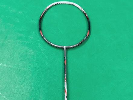 还在纠结不知道怎么选中端进攻糖水拍吗?这款添加了悬浮科技手柄的TK15二代很适合你哦~#羽毛球拍 #victor #羽毛球 #打羽毛球女生 #体育用品